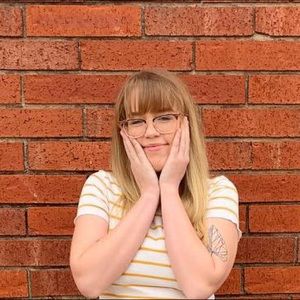 Meet your Posher, Taylor